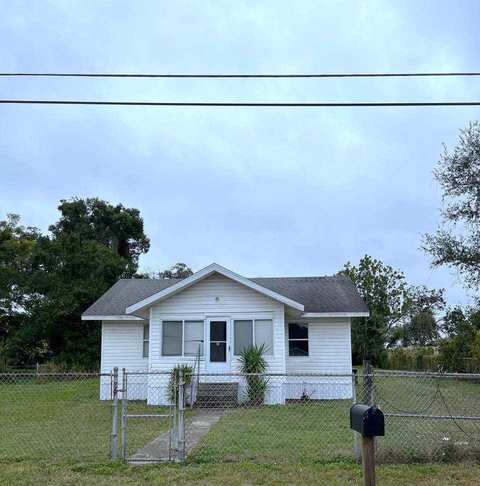 1019 Marion Ave